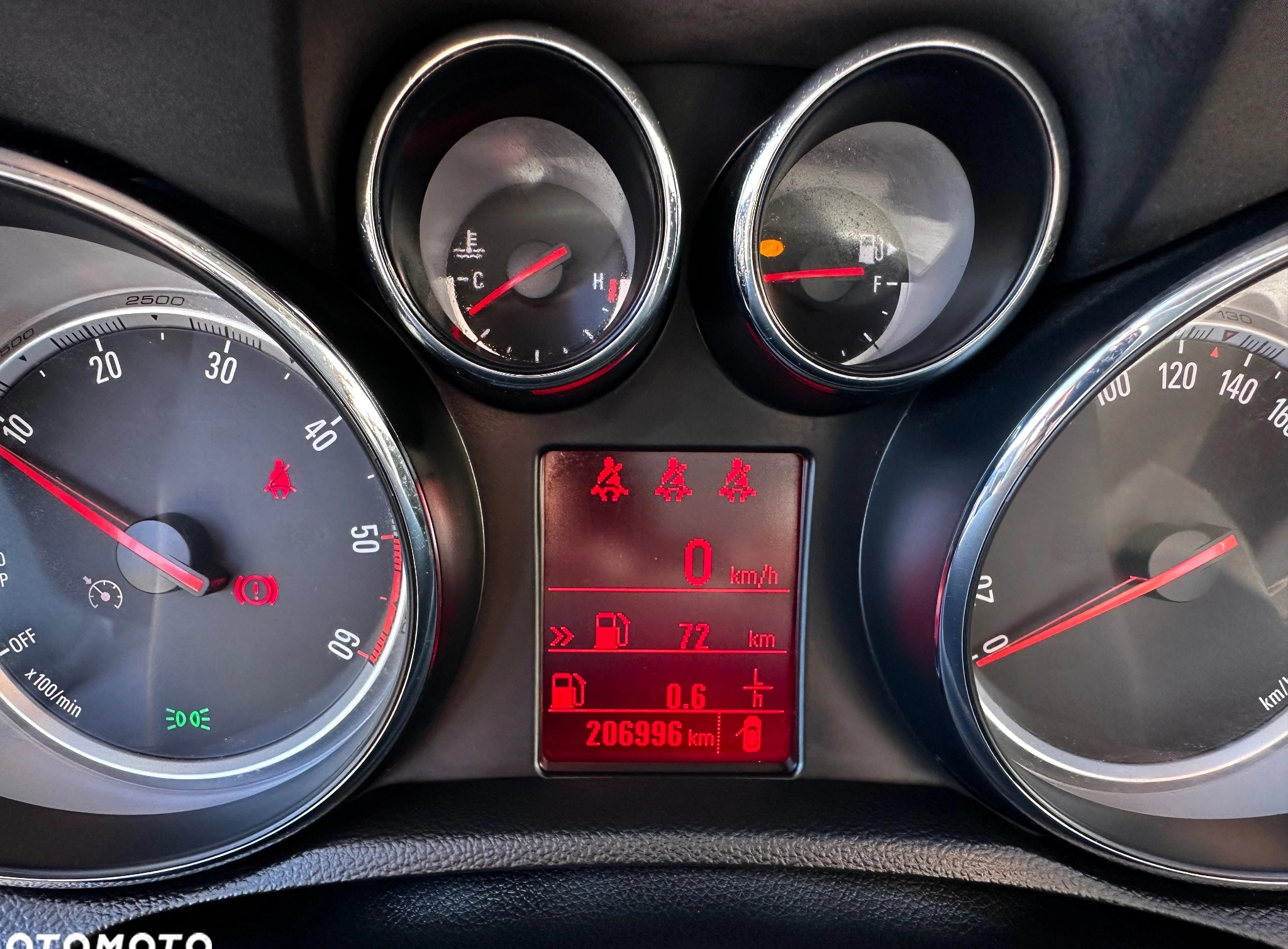 Opel Mokka cena 33900 przebieg: 206996, rok produkcji 2013 z Gniewkowo małe 211